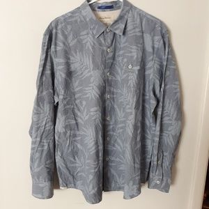 Tommy Bahamas Mens XL Button Down Gray Shirt